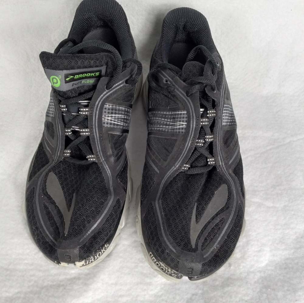 Brooks Pure Flow 3 Black & Gray  Running Shoes Women's 8.5